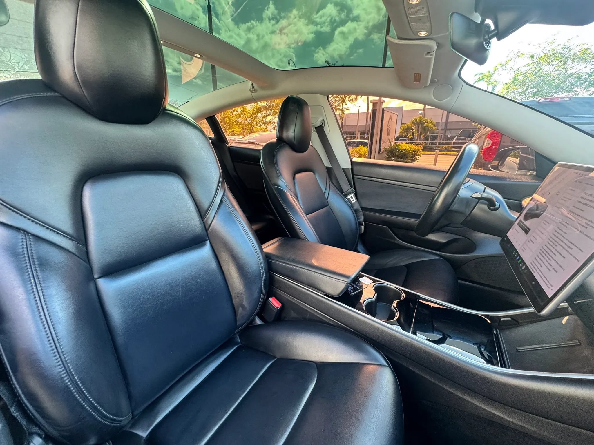 Used 2020 Tesla Model 3 Standard Range RWD image 23
