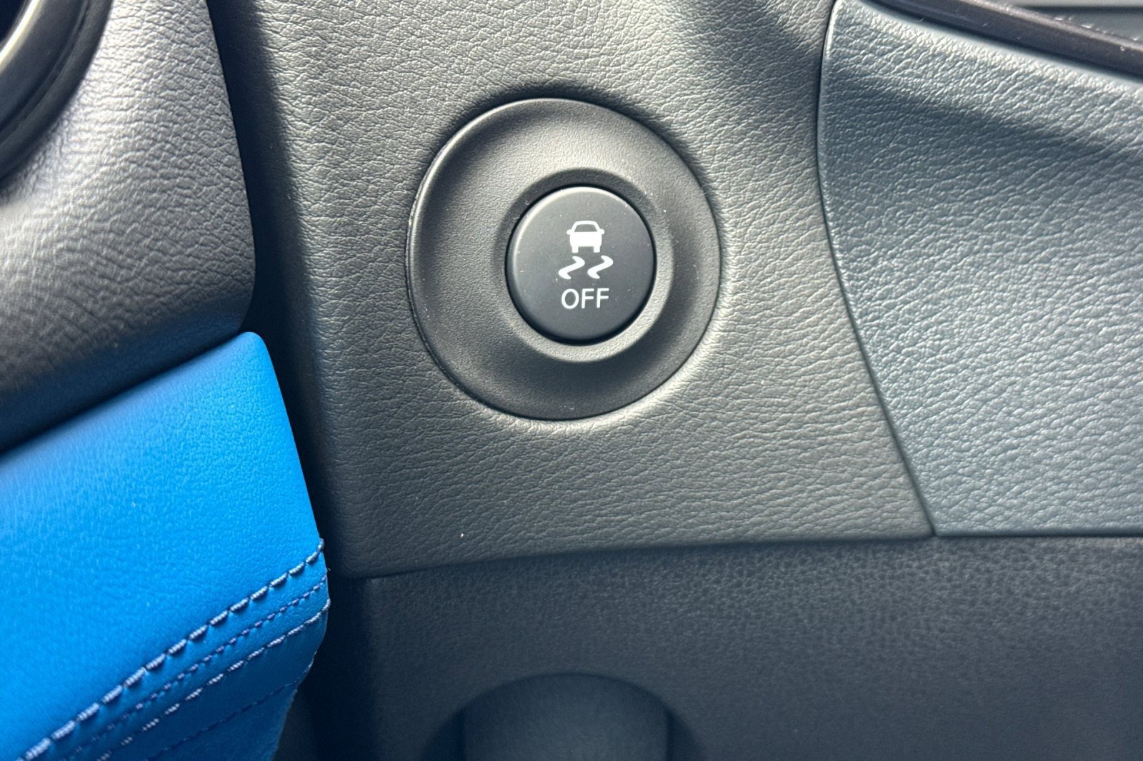 New 2024 Nissan Z Performance w/ Floor Mat Package image 30