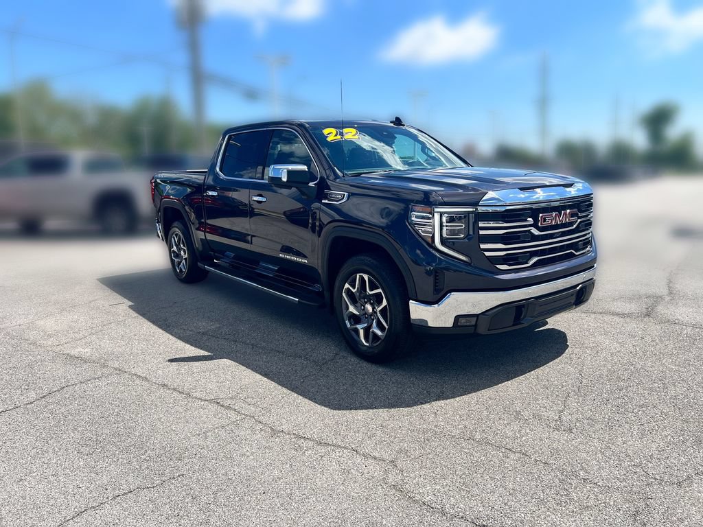 Used 2022 GMC Sierra 1500 SLT w/ SLT Premium Plus Package AWD/4WD image 16
