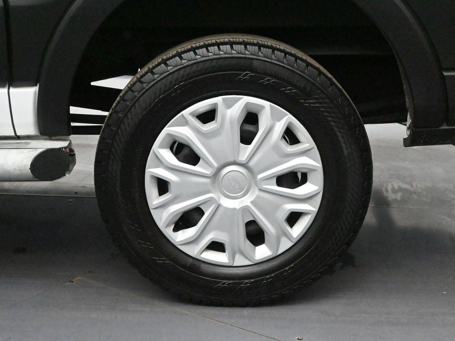 Used 2024 Ford Transit 250 Low Roof w/ Exterior Upgrade Package image 8