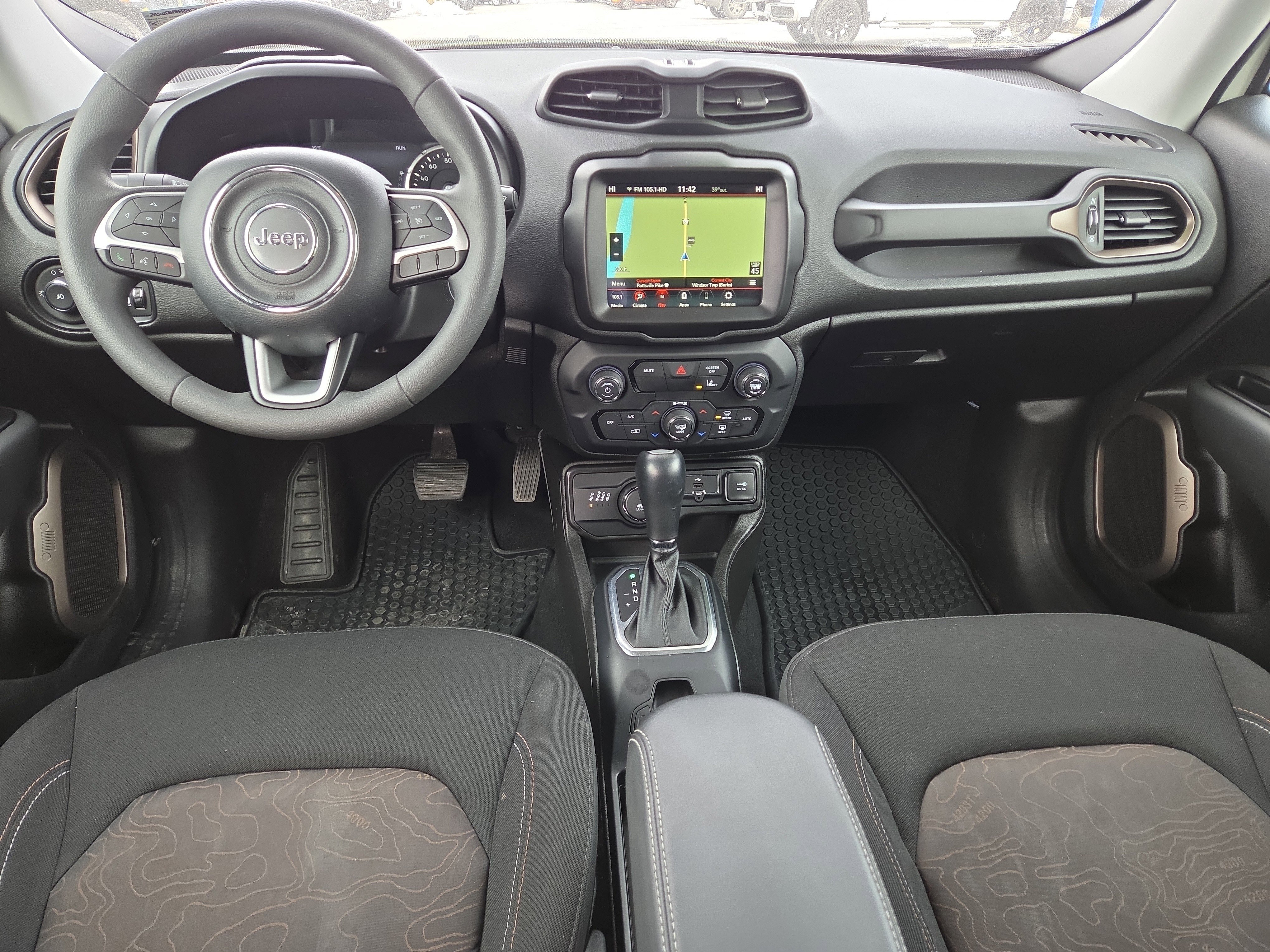 Certified 2023 Jeep Renegade Latitude AWD/4WD image 23