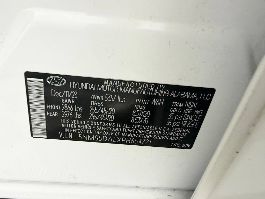 Used 2023 Hyundai Santa Fe Calligraphy AWD/4WD image 40