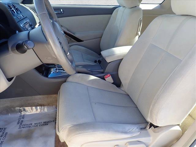 Used 2010 Nissan Altima 2.5 S w/ Premium Pkg image 10