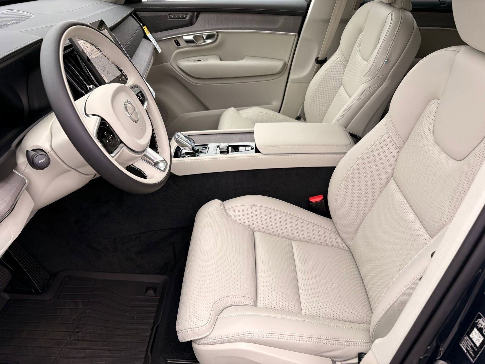 New 2026 Volvo XC90 B6 Ultra w/ Protection Package image 5