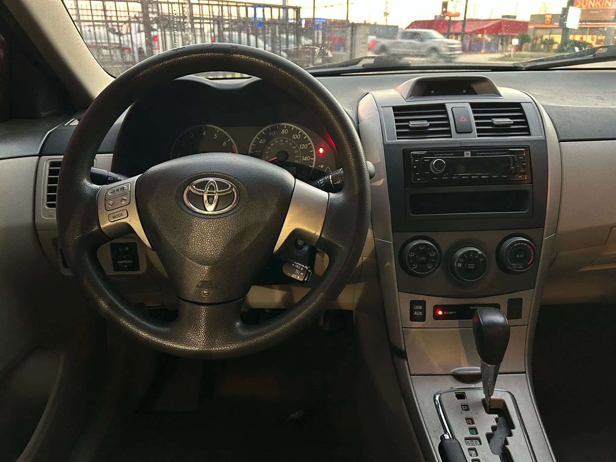 Used 2012 Toyota Corolla LE image 18