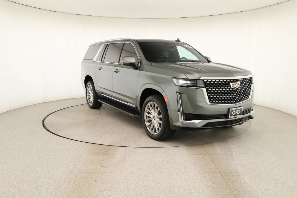 Used 2023 Cadillac Escalade ESV Premium Luxury AWD/4WD image 10