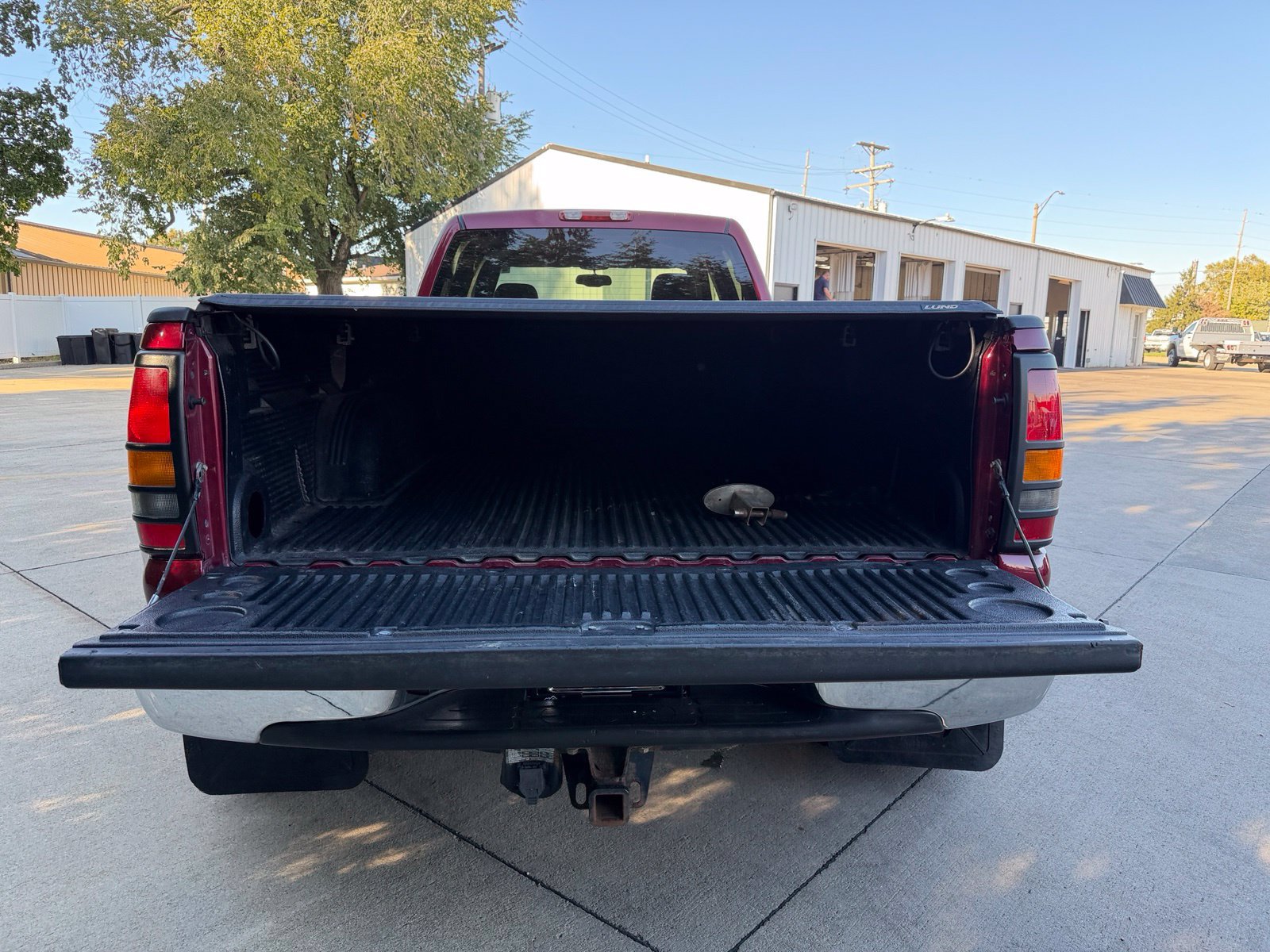 Used 2005 GMC Sierra 3500 SLT w/ Heavy-Duty Power Package RWD image 14