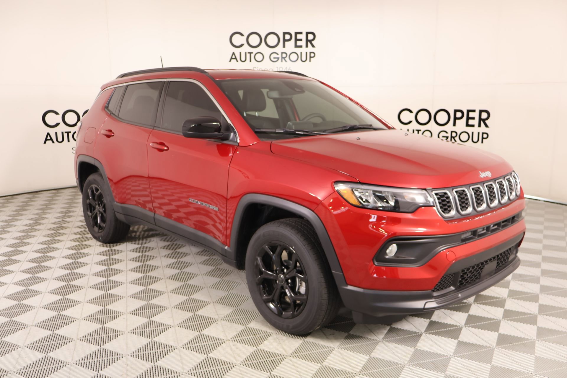 Used 2025 Jeep Compass Latitude video 1