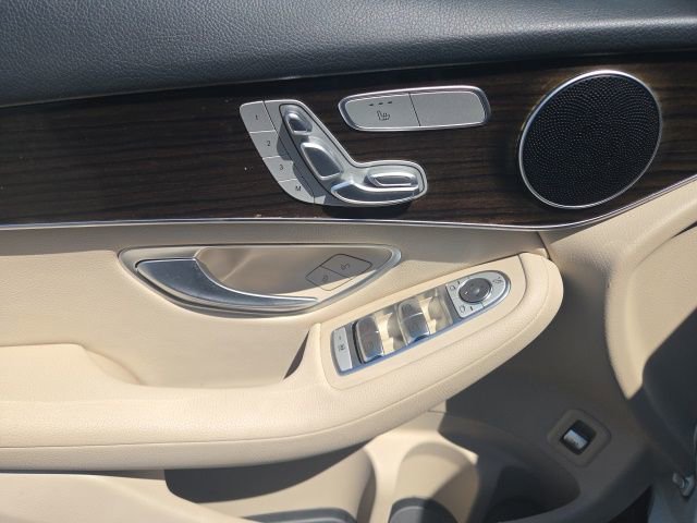 Used 2019 Mercedes-Benz GLC 300 4MATIC image 15