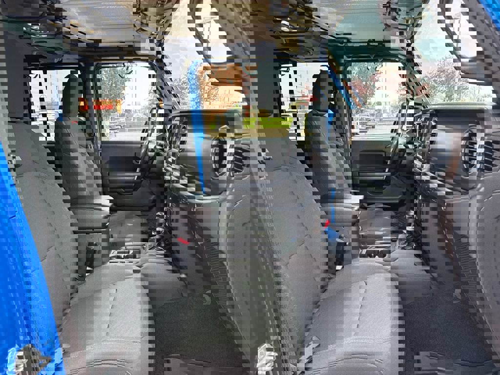 Used 2021 Jeep Wrangler Unlimited Sport AWD/4WD image 31