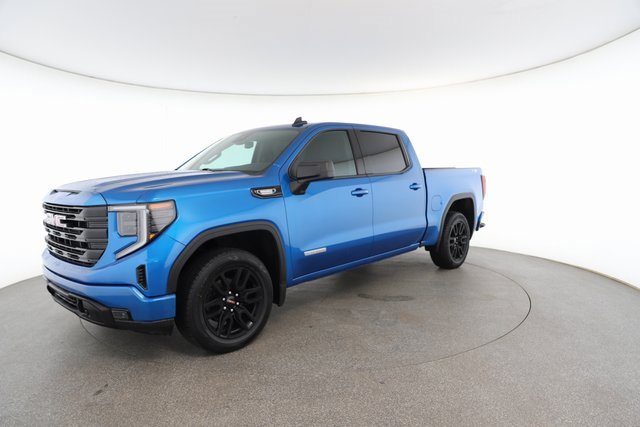 Used 2022 GMC Sierra 1500 Elevation w/ Preferred Package image 2