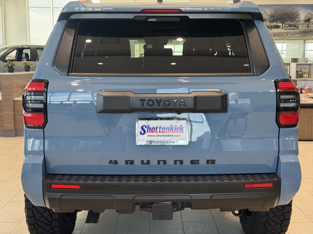 Used 2026 Toyota 4Runner SR5 AWD/4WD image 5