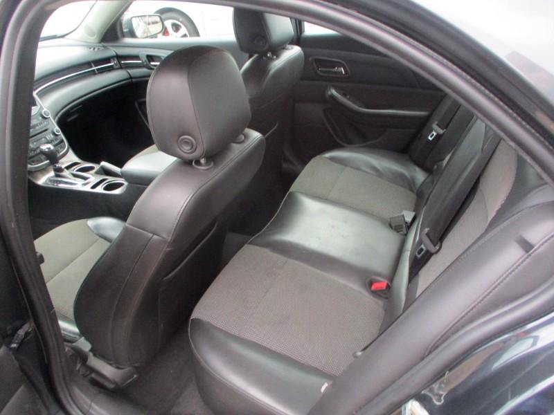 Used 2015 Chevrolet Malibu LT w/ Power Convenience Package FWD image 9
