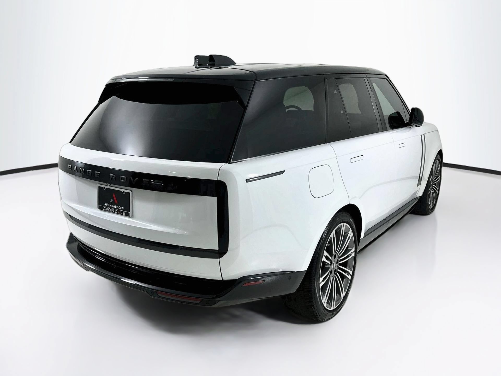 Used 2024 Land Rover Range Rover SE AWD/4WD image 8