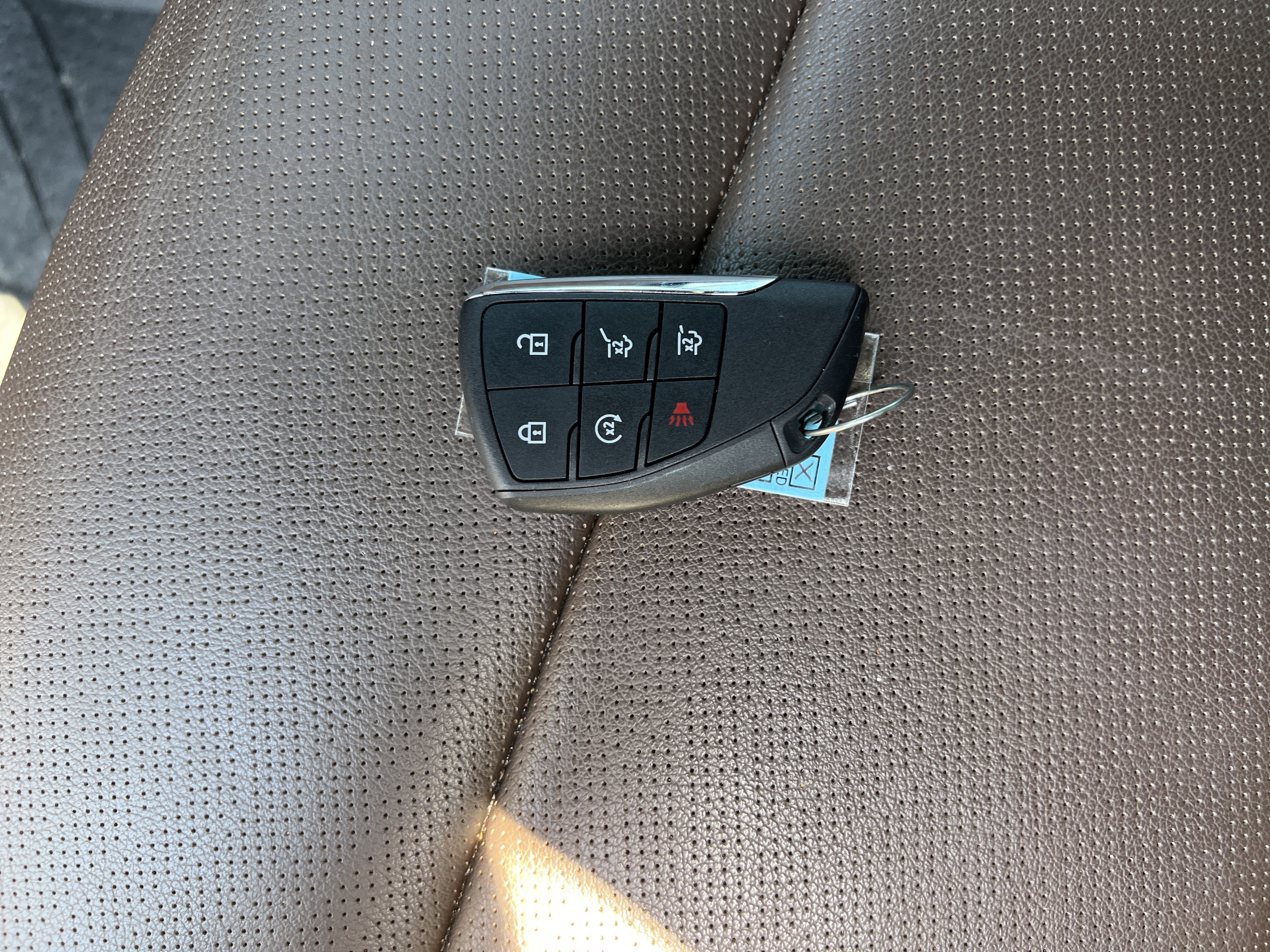 Used 2024 Chevrolet Tahoe High Country AWD/4WD image 34