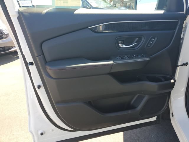 Used 2025 Honda Pilot Black Edition image 21