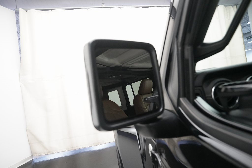 Used 2021 Jeep Wrangler Unlimited Sahara image 24