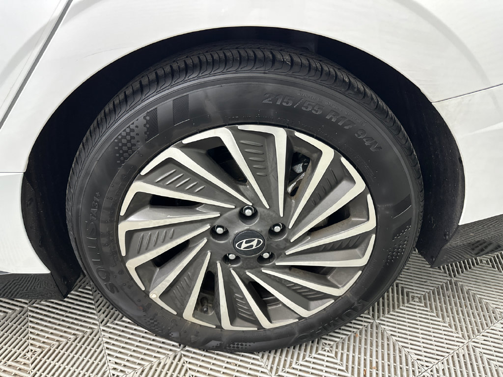 Certified 2025 Hyundai Sonata SEL FWD image 19