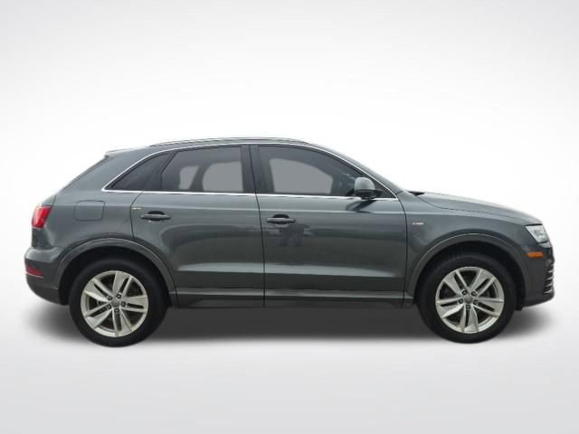 Used 2018 Audi Q3 2.0T Premium Plus w/ Premium Plus Package AWD/4WD image 4