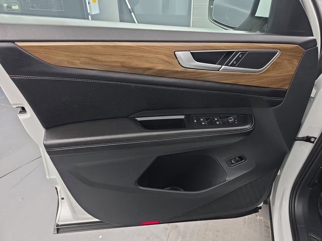 Used 2024 Volkswagen Atlas SE image 24