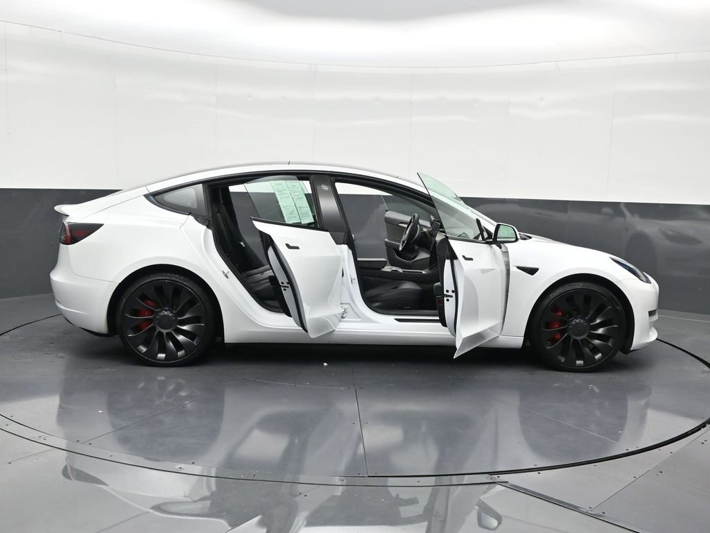 Used 2023 Tesla Model 3 Performance image 32