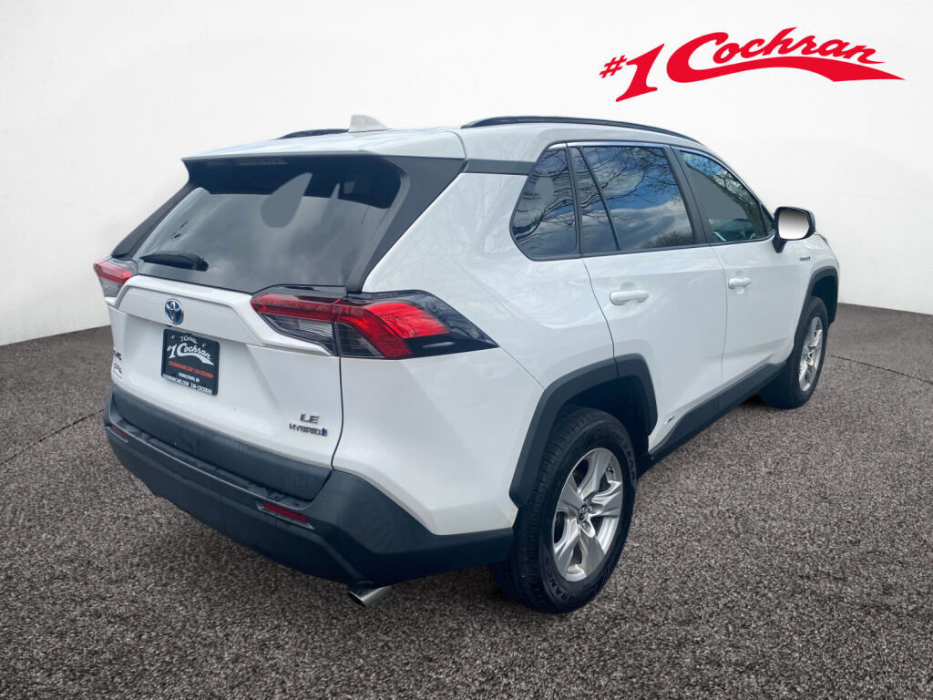 Used 2020 Toyota RAV4 LE w/ Carpet Mat Package image 21