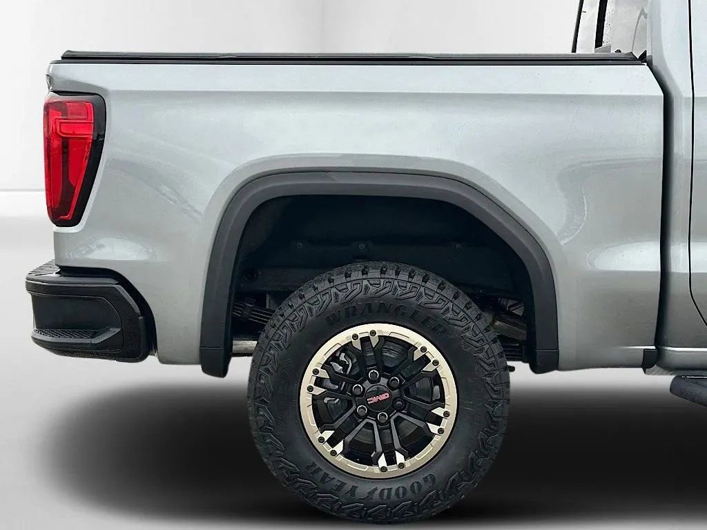 New 2026 GMC Sierra 1500 AT4X w/ LPO, Black Badging Package image 13