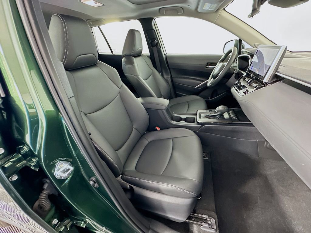 Certified 2026 Toyota Corolla Cross XLE w/ Convenience Package FWD image 29