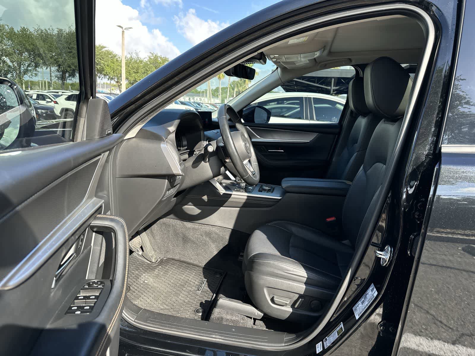 Used 2024 MAZDA CX-90 Plug-In Hybrid w/ Premium Pkg AWD/4WD image 2