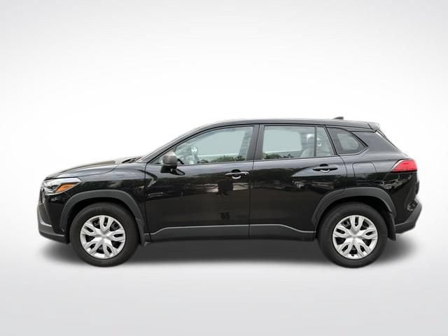 Used 2024 Toyota Corolla Cross L AWD/4WD image 6