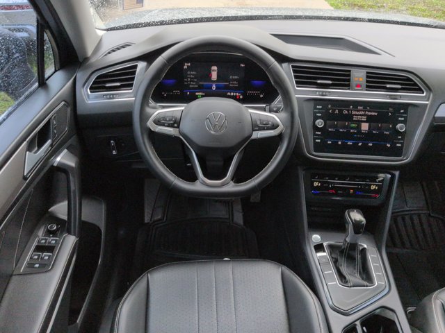 Used 2022 Volkswagen Tiguan SE FWD image 15