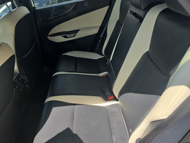 Used 2024 Lexus NX 250 FWD w/ Towing Package (2000 Lbs) image 9