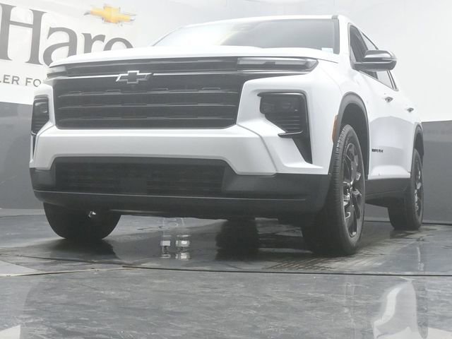 New 2026 Chevrolet Traverse LT w/ Midnight/Sport Edition AWD/4WD image 4