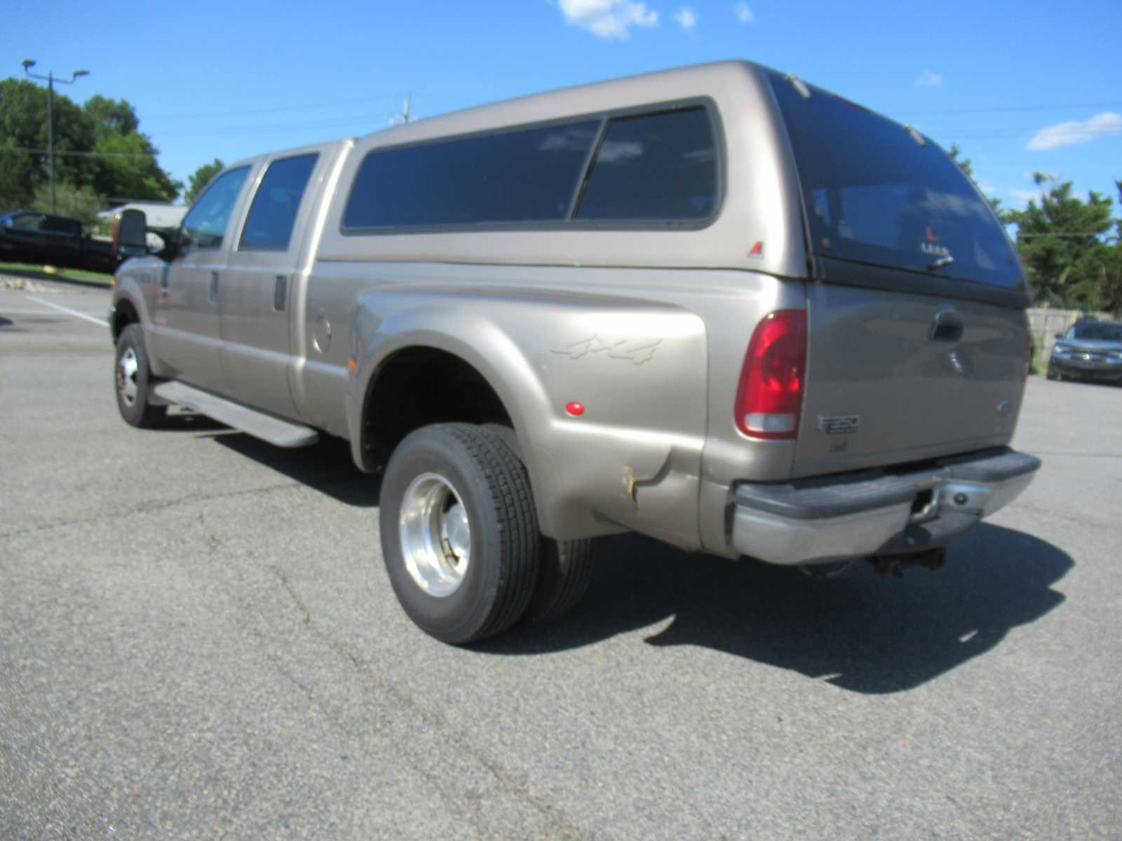 Used 2003 Ford F350 Lariat AWD/4WD image 7