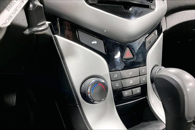 Used 2015 Chevrolet Cruze LT FWD image 15