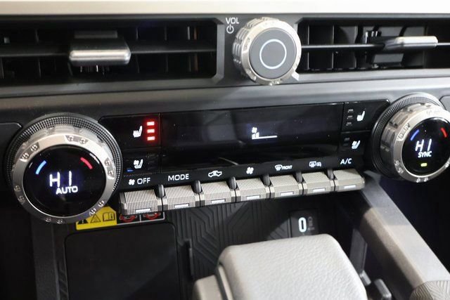 New 2025 Toyota Tacoma TRD Off-Road AWD/4WD image 20