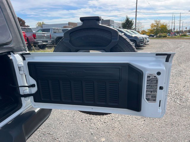 Used 2020 Jeep Wrangler Sport AWD/4WD image 13