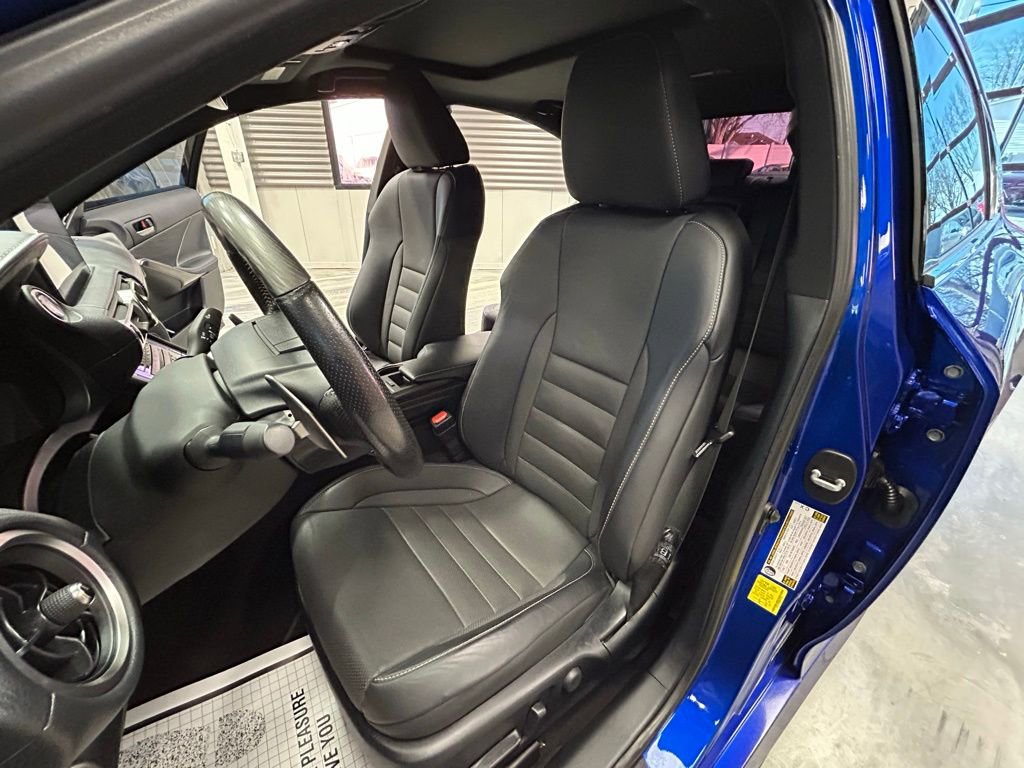 Used 2021 Lexus IS 350 F Sport w/ Dynamic Handling Package image 10