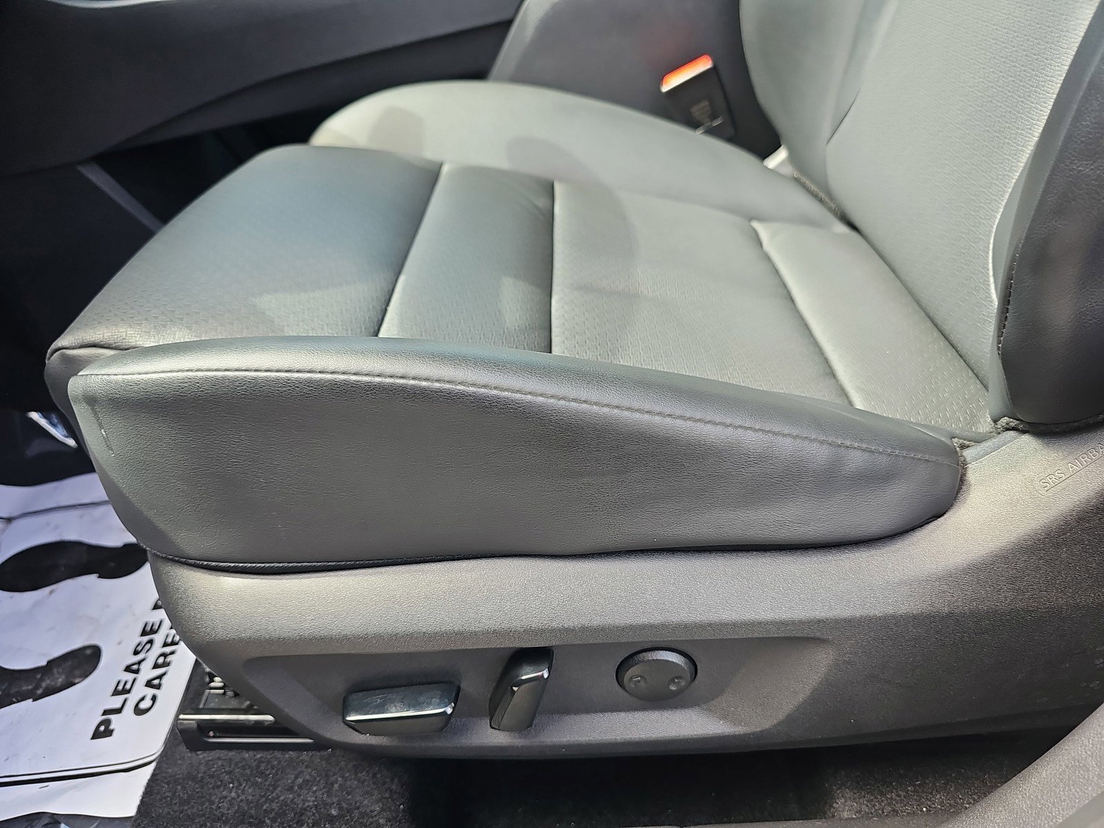 Used 2024 Nissan Rogue SV w/ SV Premium Package FWD image 30