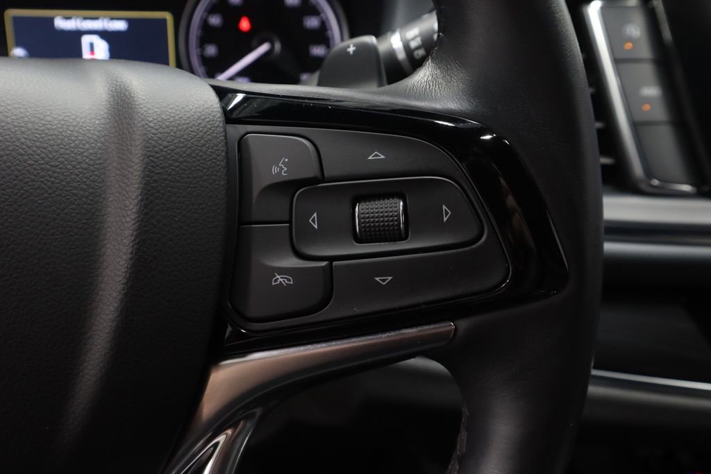 Used 2023 Buick Enclave Essence w/ Sport Touring Edition image 29