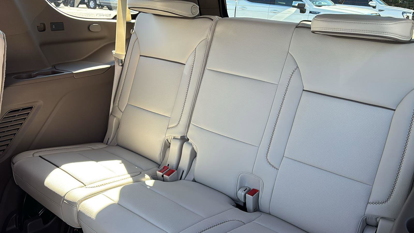 New 2026 GMC Yukon Denali w/ Advanced Technology Package image 17