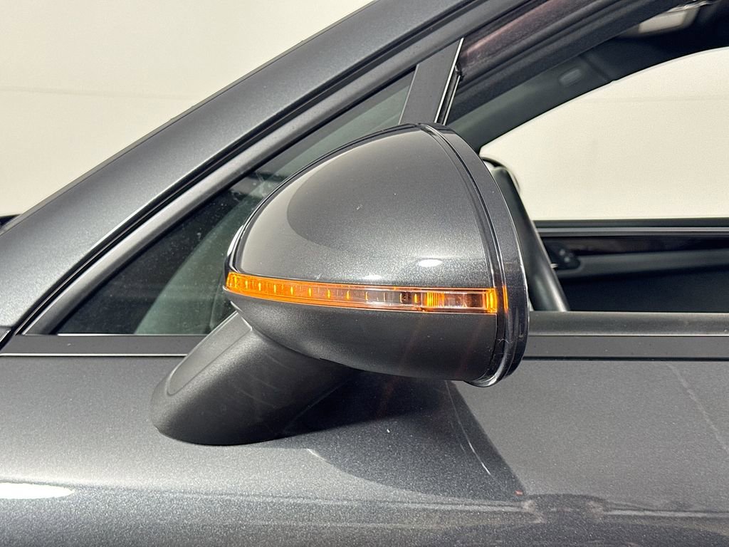 Used 2021 Porsche Macan AWD/4WD image 20