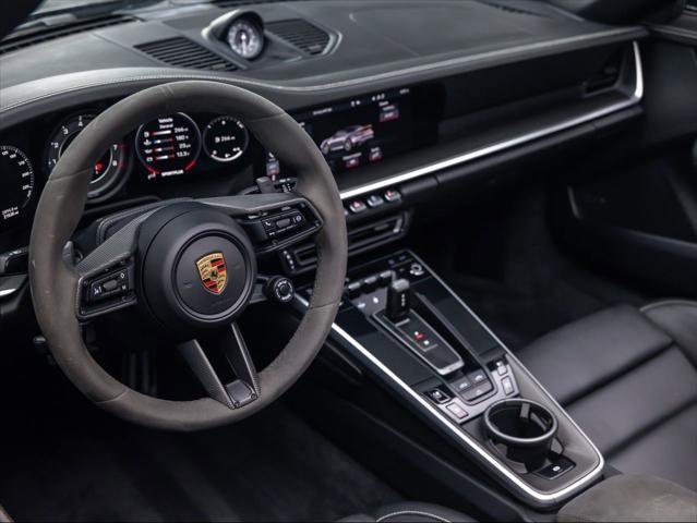 Used 2021 Porsche 911 Turbo S image 4