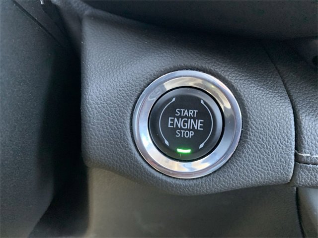 Used 2023 Buick Envision Avenir image 17