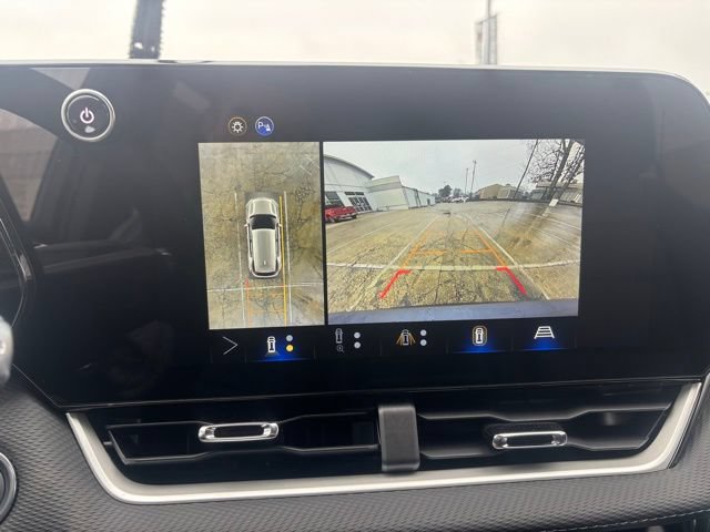 New 2026 Chevrolet Equinox LT w/ Convenience Package II FWD image 3