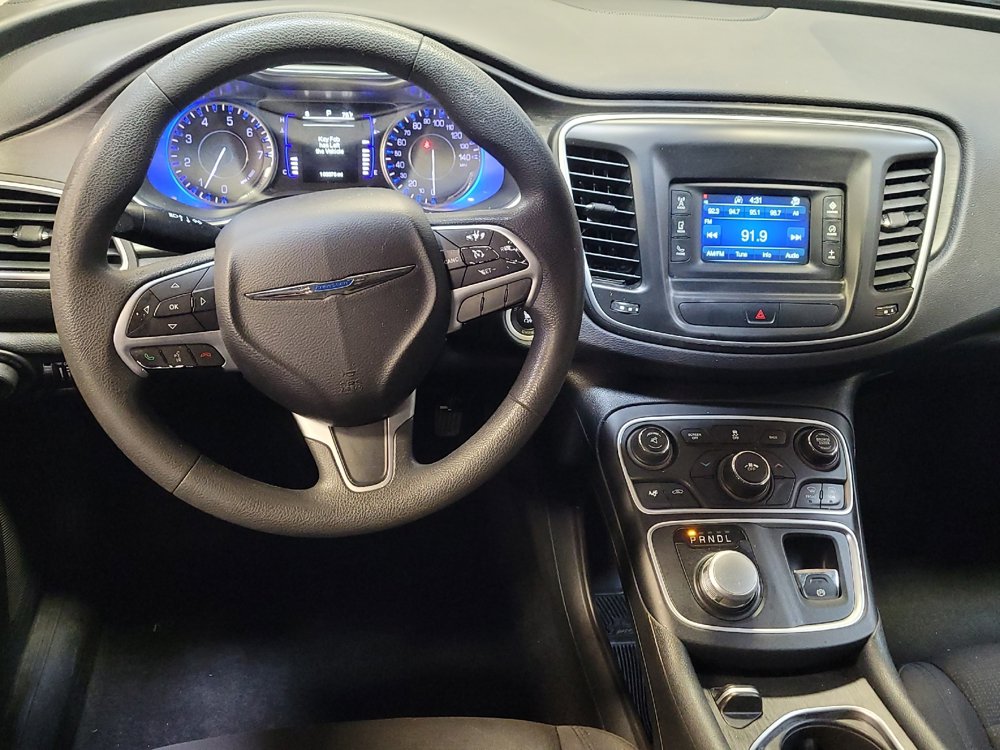 Used 2015 Chrysler 200 Limited FWD image 22