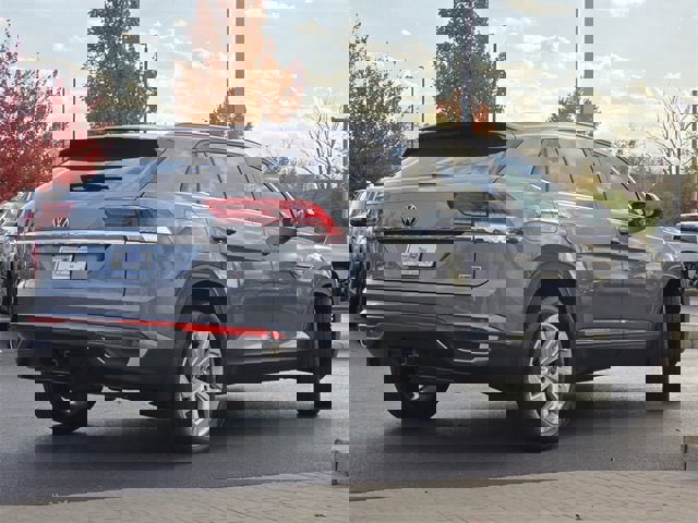 Used 2020 Volkswagen Atlas Cross Sport SE w/ Panoramic Sunroof Package image 23