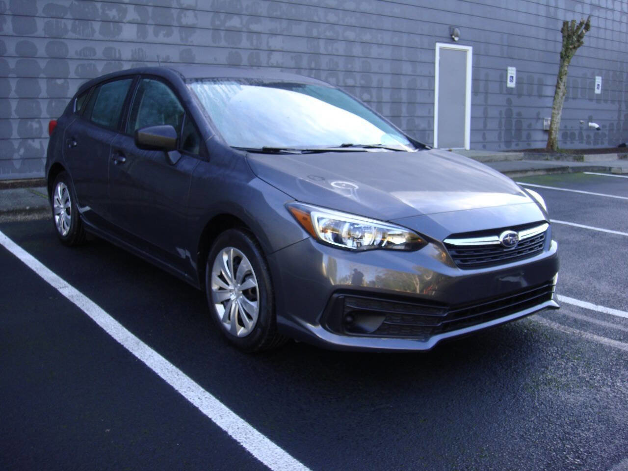 Used 2020 Subaru Impreza 2.0i image 4