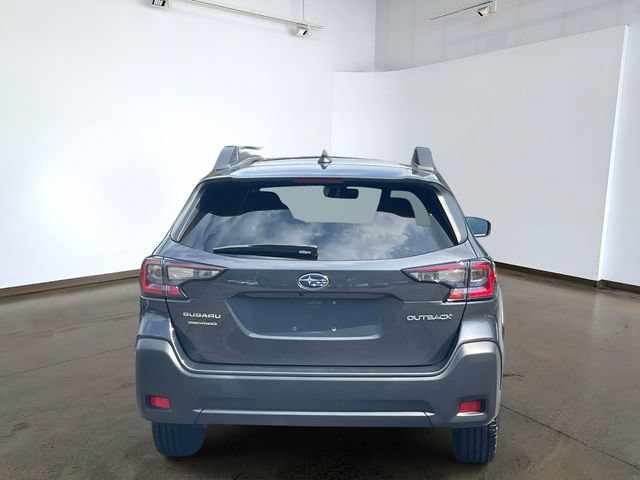 Used 2024 Subaru Outback Premium AWD/4WD image 8