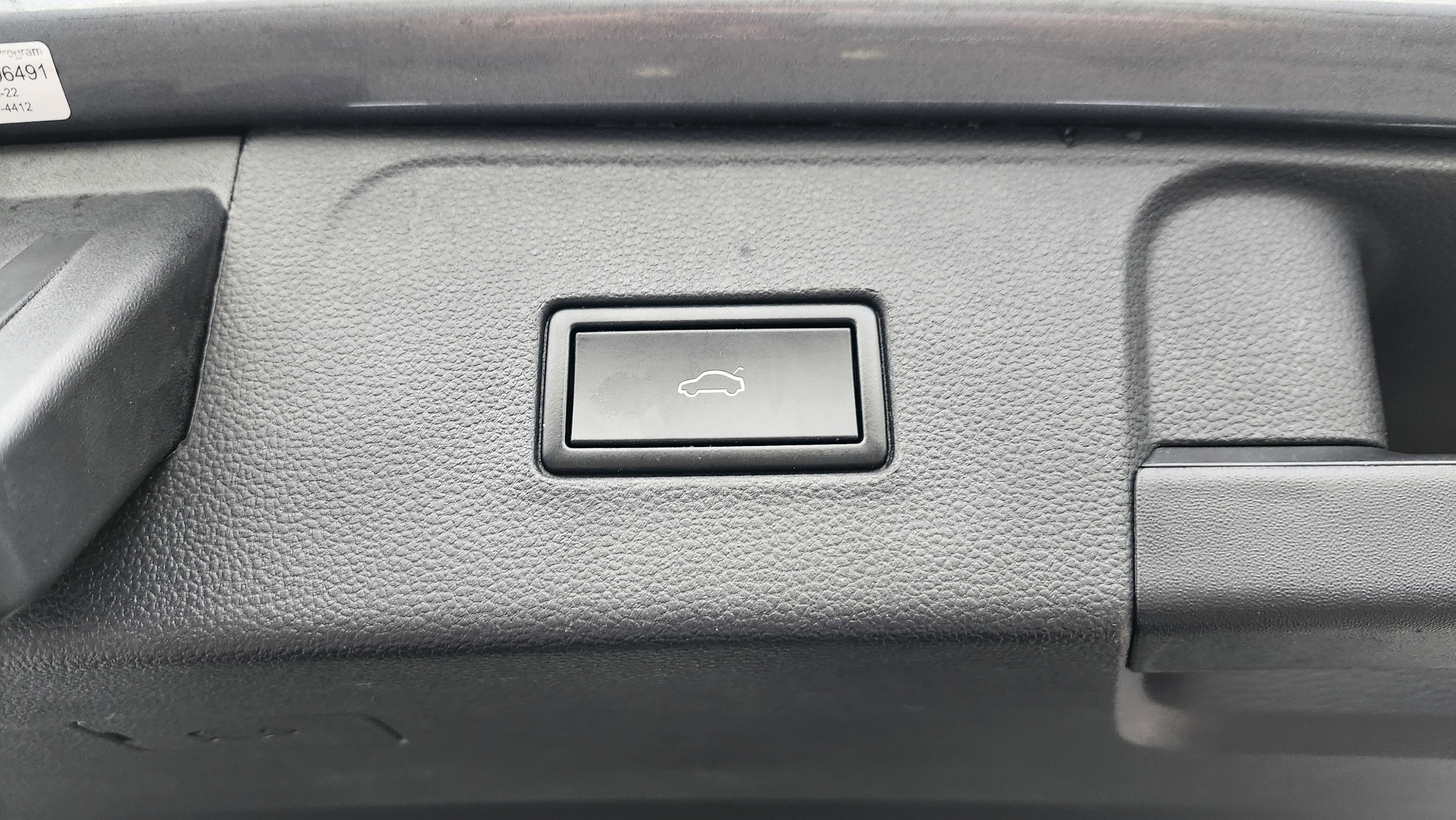 Used 2021 Volkswagen Atlas SE w/ Panoramic Sunroof Package image 24